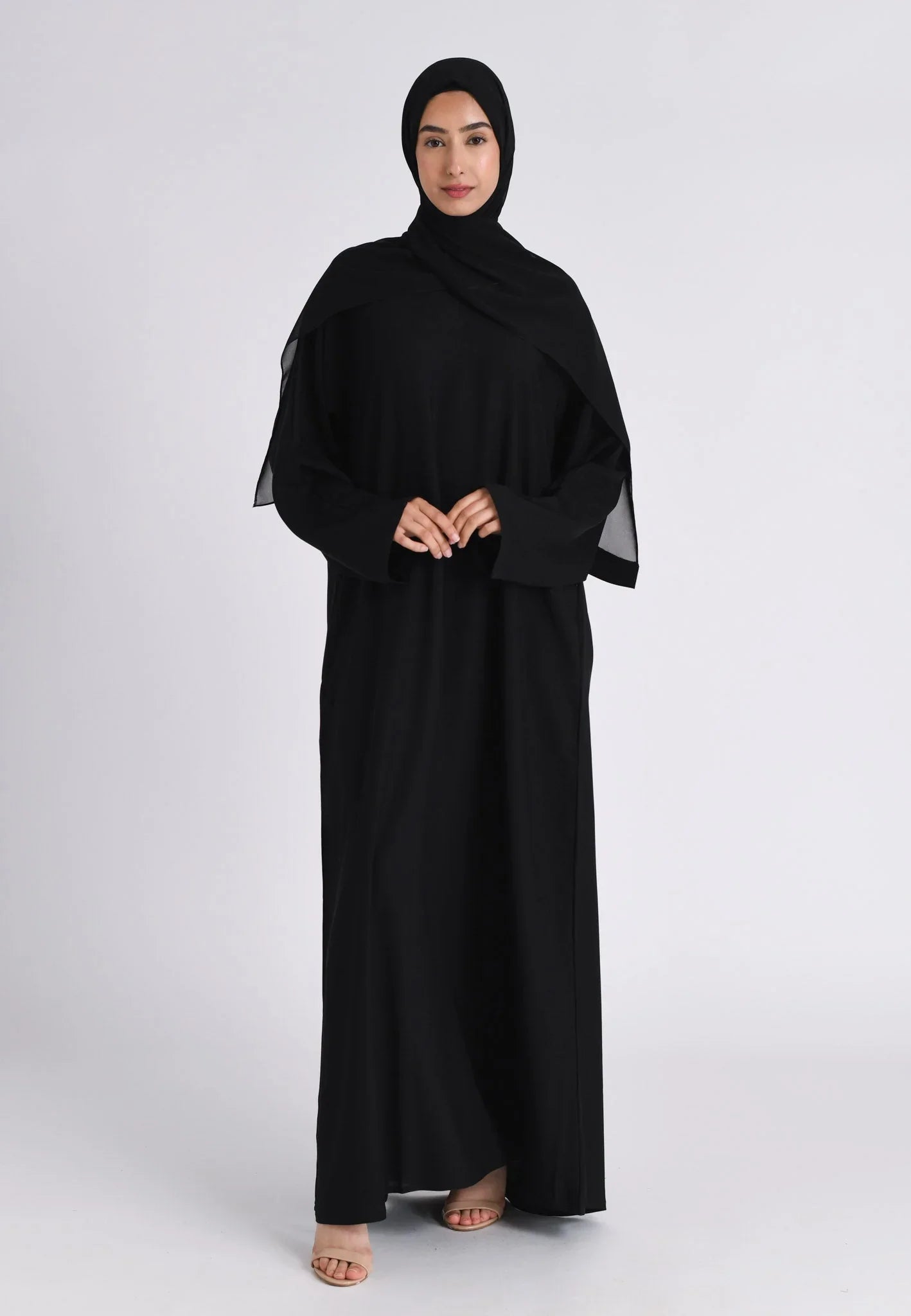 Plain Black Abaya with Zip Pockets (Premium)