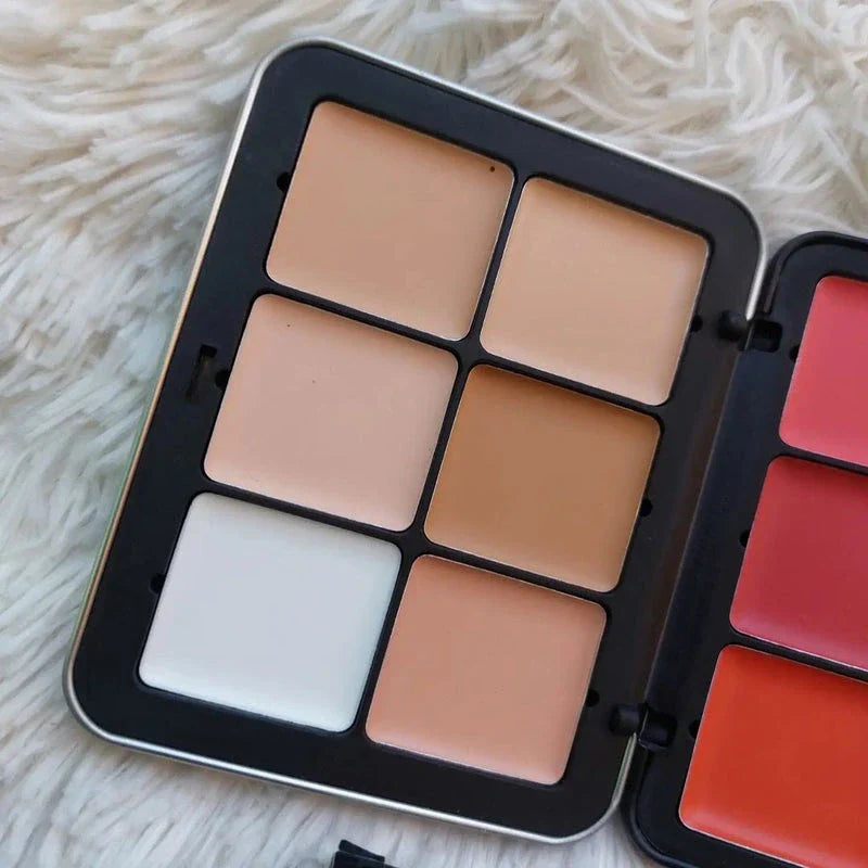 Carla Secret Cream Blush And Concealer Palette.