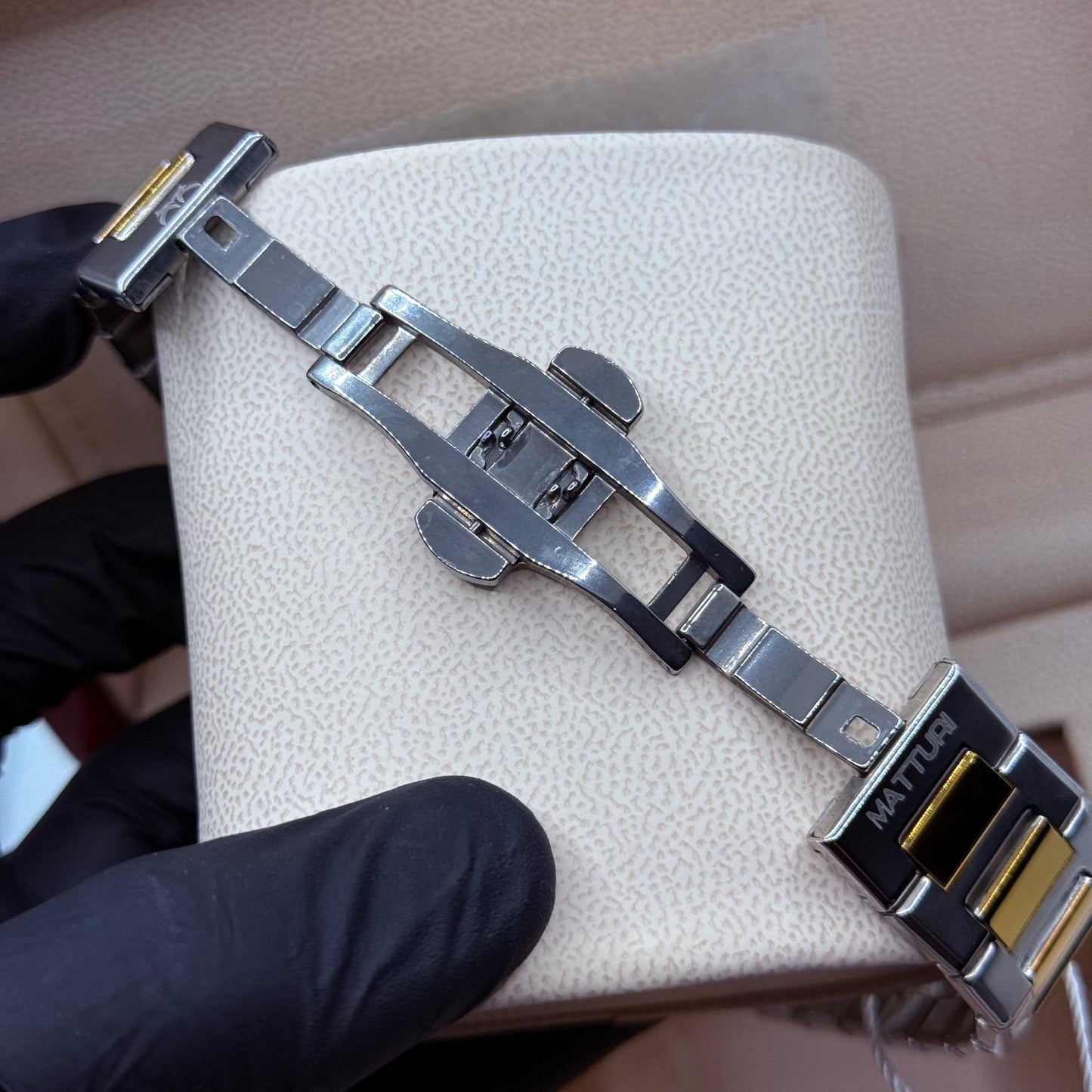 Maturi truetone with black dial, all cronograph working