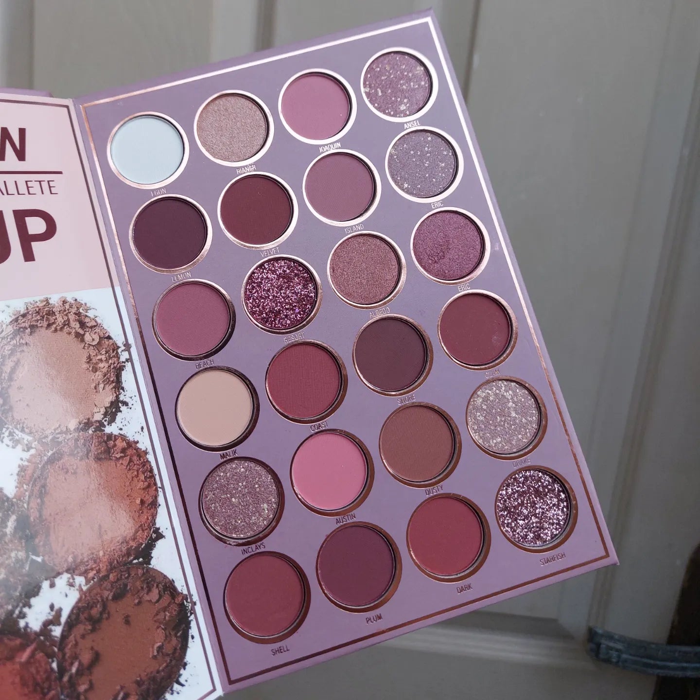 Mocallure 5 Fold Eyeshadow Book Palette